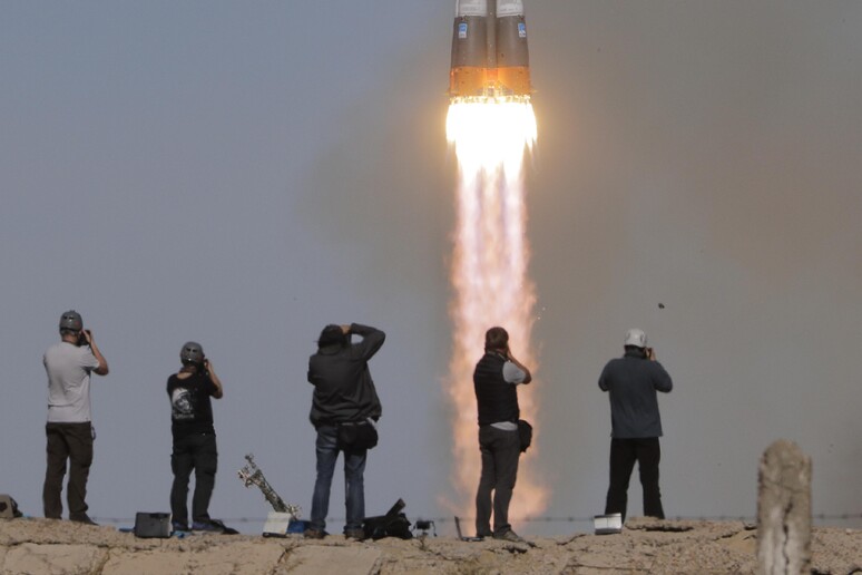 Il lancio della Soyuz © ANSA/AP