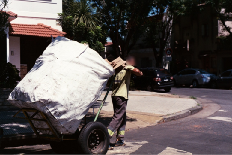 Raccoglitori di rifiuti a Buenos Aires - foto di Cosima Malandrino - RIPRODUZIONE RISERVATA