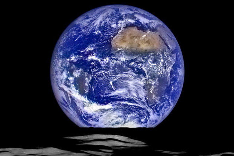 La Terra vista dalla Luna (fonte: Nasa/Goddard/Arizona State University) - RIPRODUZIONE RISERVATA