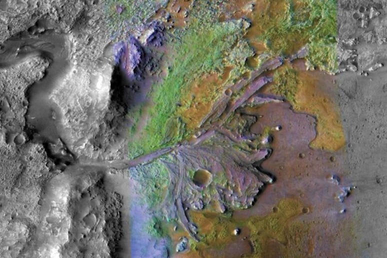 Delta del Cratere Jezero su Marte, un antico delta fluviale ben conservato (Fonte: NASA/JPL-Caltech/MSSS/JHU-APL) - RIPRODUZIONE RISERVATA