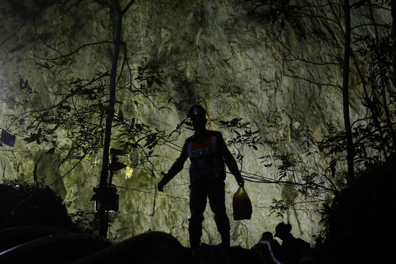 Thailandia:ragazzi intrappolati nella grotta, la fotocronaca della vicenda © ANSA/AP