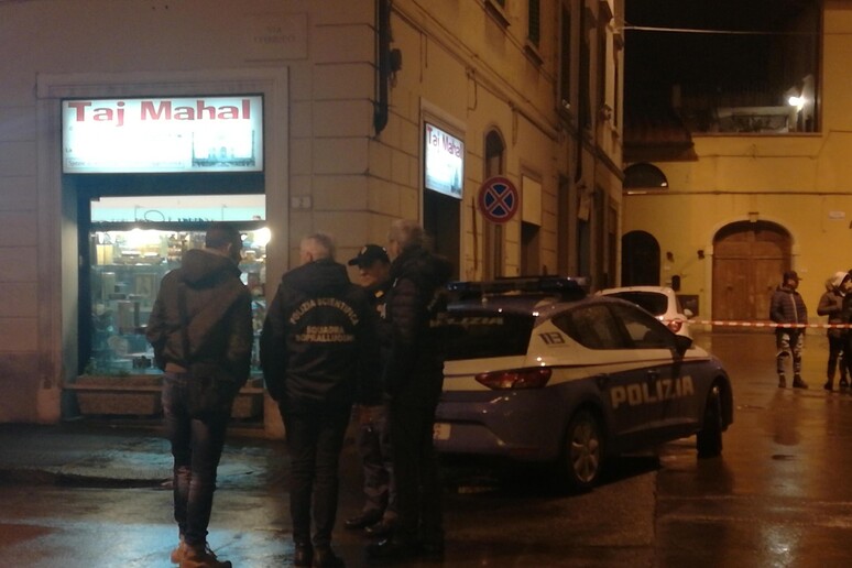 In escandescenze a Empoli, intervento polizia e 118 ma muore - RIPRODUZIONE RISERVATA
