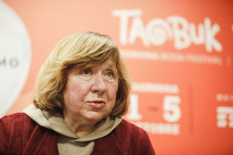 La scrittrice premio Nobel Svetlana Aleksievic al Taormina Buk Festival - RIPRODUZIONE RISERVATA