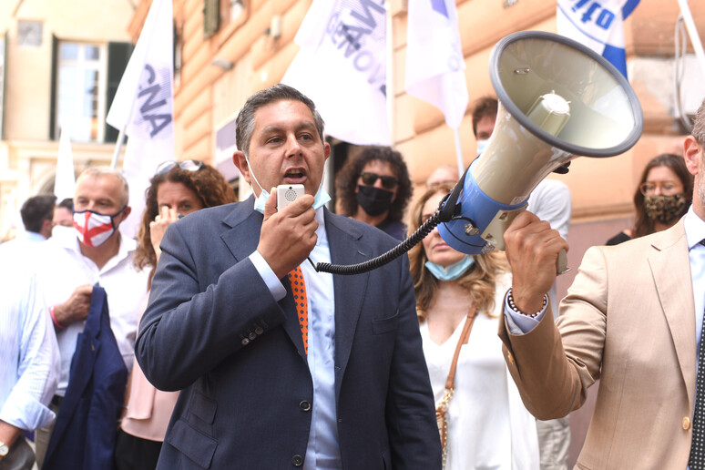 Manifestazione contro il blocco delle autostrade a Genova - RIPRODUZIONE RISERVATA