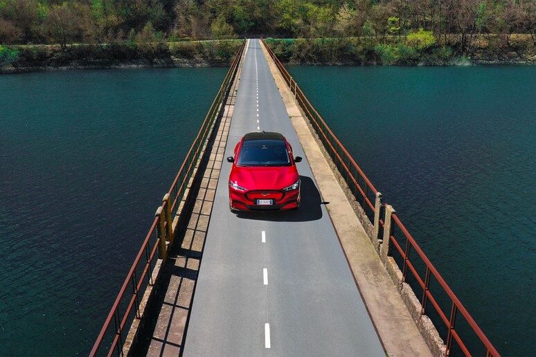 Ford to Coast, viaggio nel cuore d 	'Italia con Mustang Mach-E - RIPRODUZIONE RISERVATA