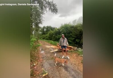 Nubifragio in Versilia, Daniela Santanche' mostra i danni delle piogge