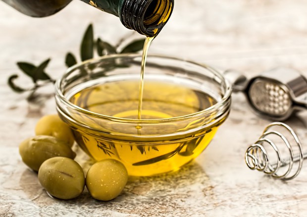 Olio di oliva (fonte: Pixabay) © Ansa