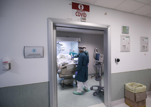 Covid intensive care unit of the Policlinico di Tor Vergata © ANSA