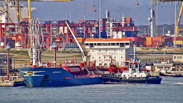 Porti: sindacati, a Livorno proclamato il blocco  degli straordinari