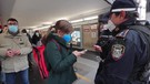 Super green pass, Roma: la polizia controlla sugli autobus e fuori dalla metro (ANSA)