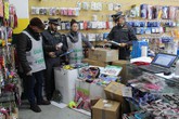 Gdf sequestra 77.000 giocattoli e oggetti cartoleria nel Vercellese (ANSA)