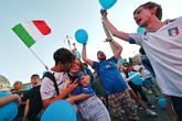 Euforia piazze e tv, l'Italia riaccende la gioia Photo by ANDREAS SOLARO / AFP (ANSA)