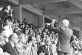 L'allora presidente della Repubblica, Sandro Pertini, esulta in tribuna per il goal degli Azzurri durante  la finale di Coppa del Mondo Italia-Germania Ovest, in una immagine dell'11 luglio 1982 allo stadio  Santiago Bernabeu di Madrid (Spagna) (ANSA)