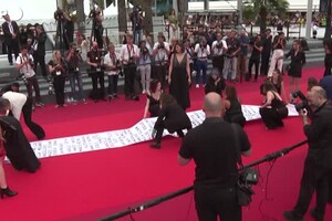 Cannes, femministe sul red carpet: 