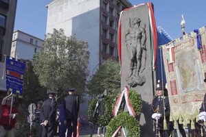 Milano ricorda i martiri di piazzale Loreto (ANSA)