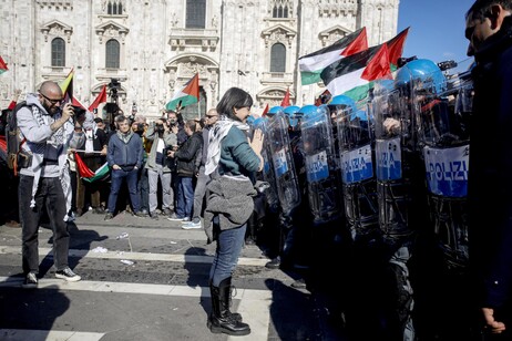 25 Aprile: incidenti in piazza Duomo a Milano