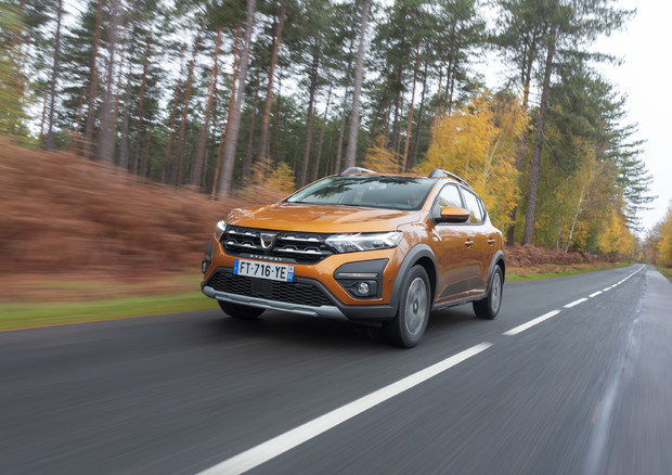 Dacia, a gennaio è brand straniero più venduto a privati (ANSA)