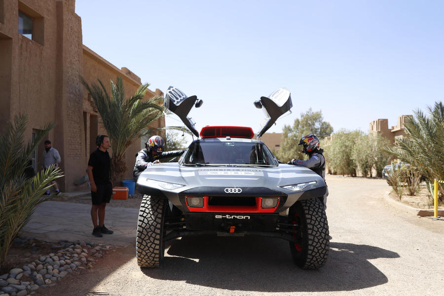 Audi RS Q e-tron, alla prova del deserto in Marocco © Ansa