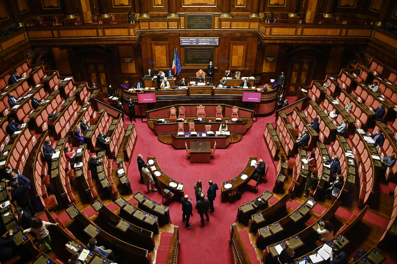 L 	'Aula di Palazzo Madama durante la lettura del risultato finale del voto di fiducia in Senato sul  decreto Green Pass, Roma, 15 settembre 2021 - RIPRODUZIONE RISERVATA
